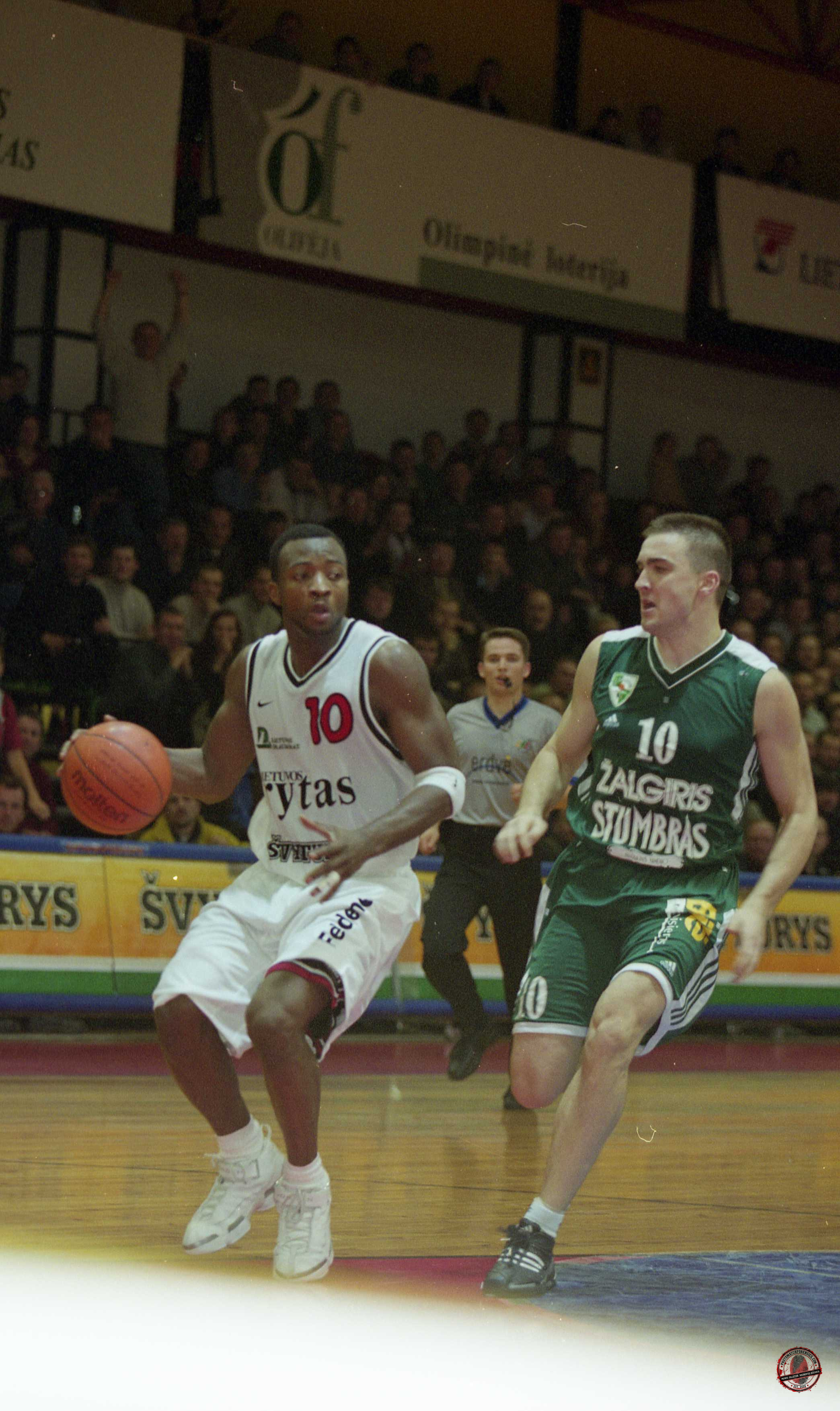 2001-02 In-Game Photograph